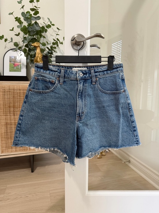 Abercrombie & Fitch Pants - Abercrombie & Fitch The Dad Short High Rise 27 curve love